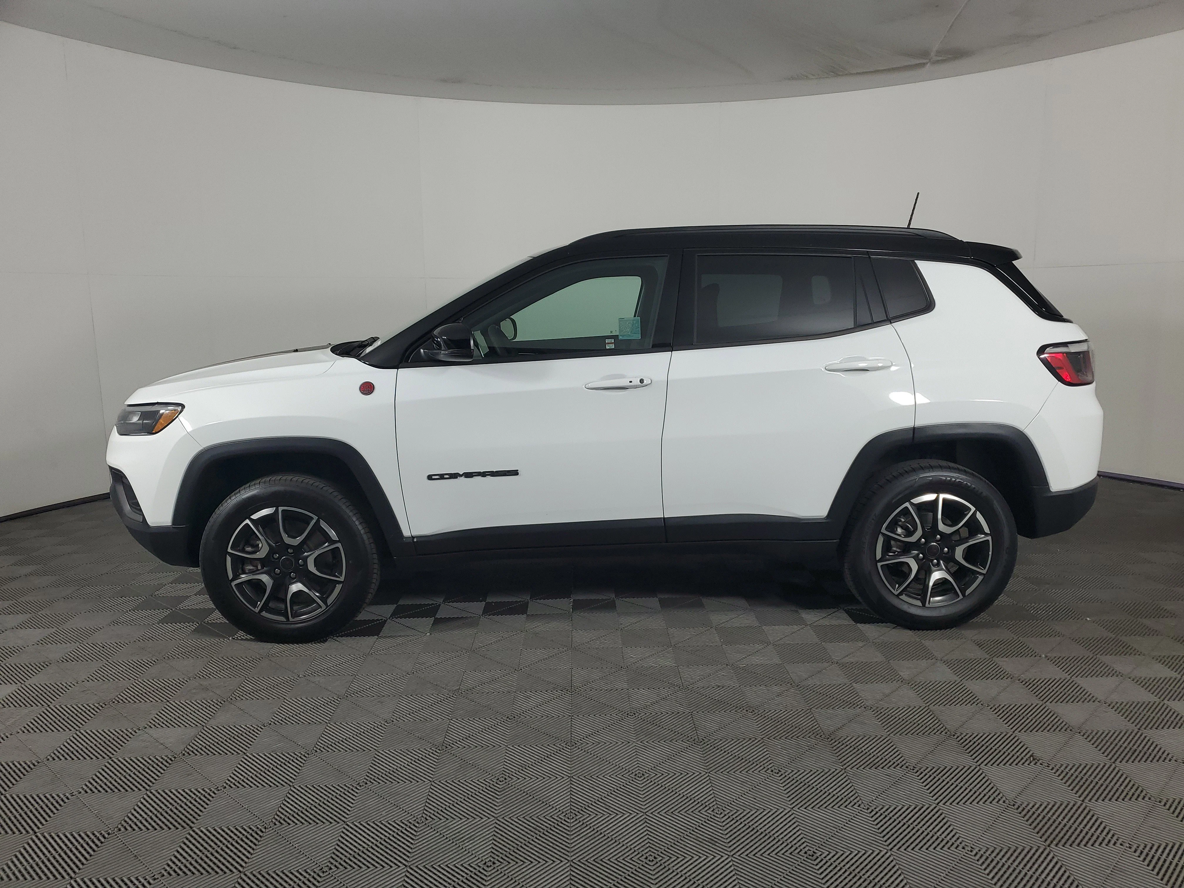 2025 Jeep Compass Trailhawk - Photo 7