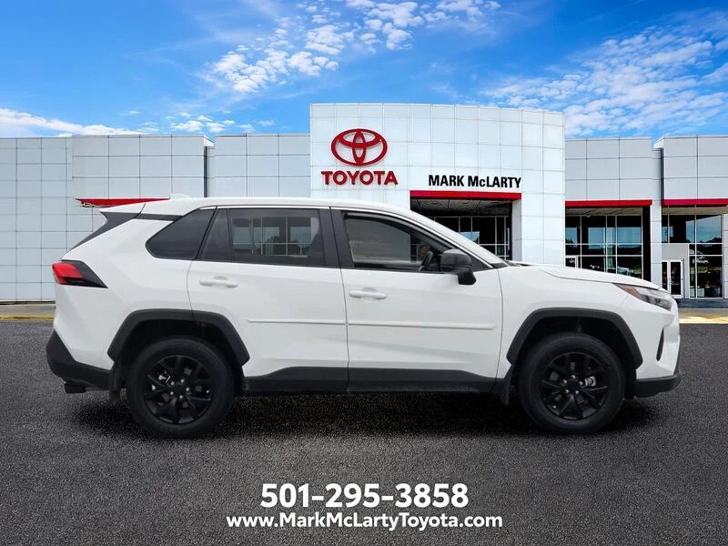 Used 2024 Ice TOYOTA LE FWD image 6