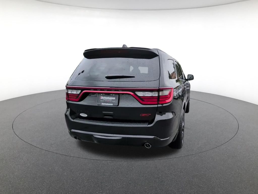 New 2026 Diamond Black Clear-Coat Exterior Paint Dodge GT image 9