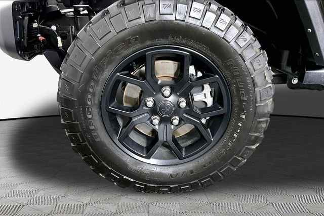 Used 2024 Black Jeep Texas Trail image 31