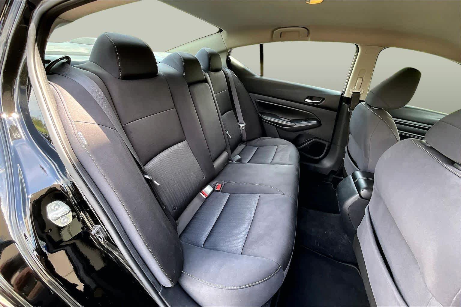 Used 2019 Super Black Nissan 2.5 S image 19