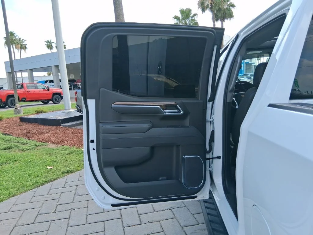 2025 Chevrolet Silverado 1500 LT Trail Boss - Photo 19