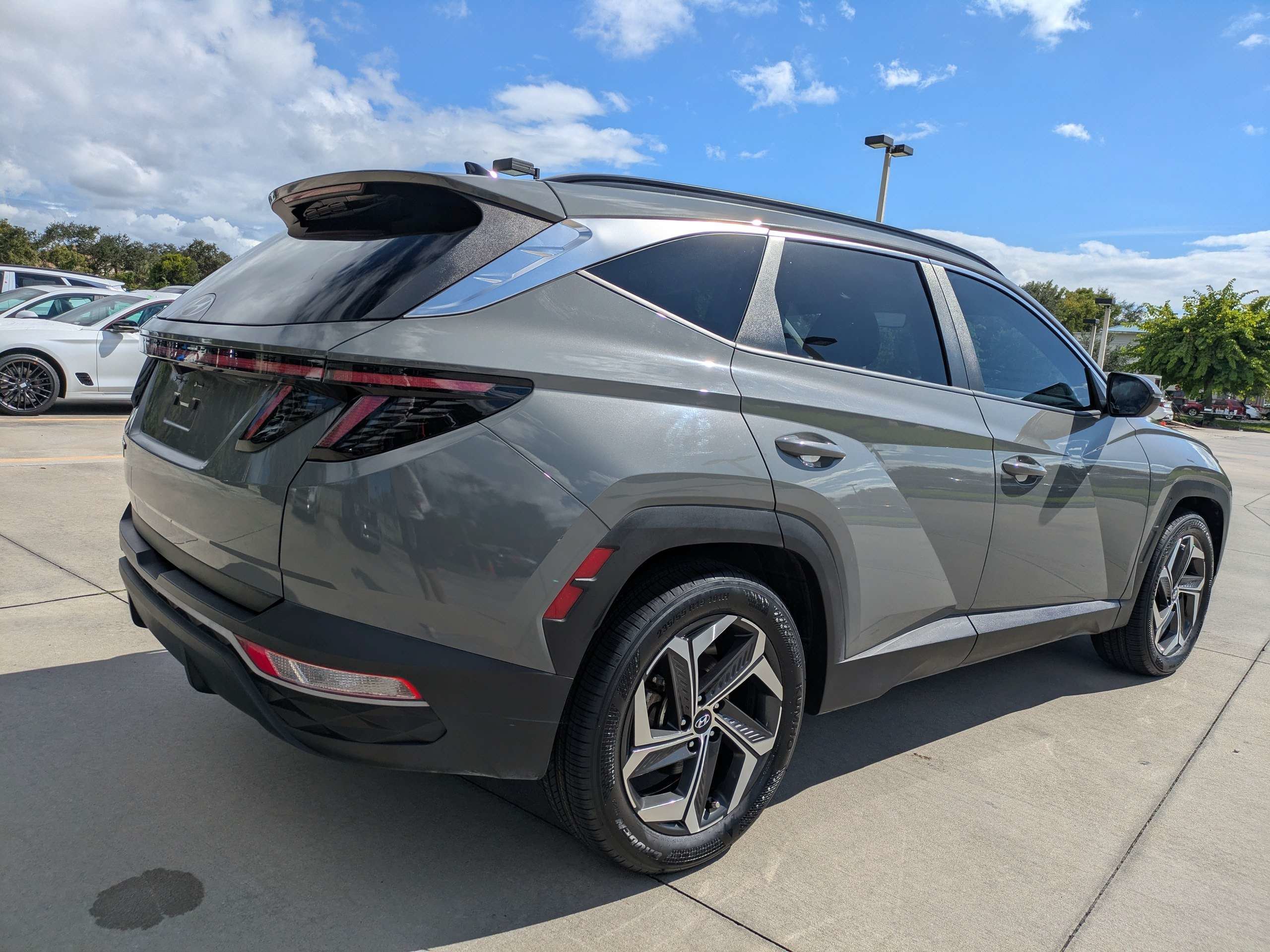 Certified Used 2024 Hampton Gray Hyundai SEL image 2