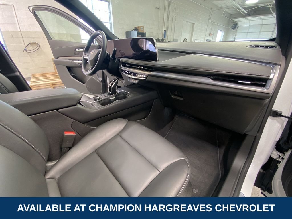 Used 2024 Crystal White Cadillac Premium Luxury image 37