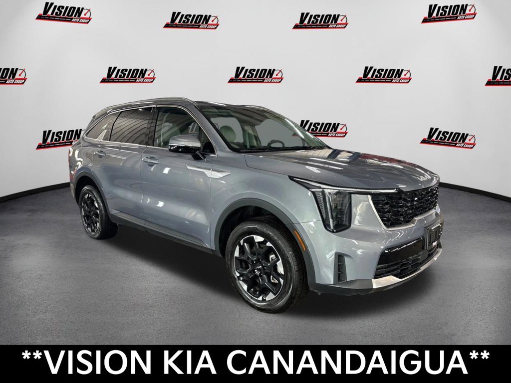 Used 2025 Silver Kia S image 3