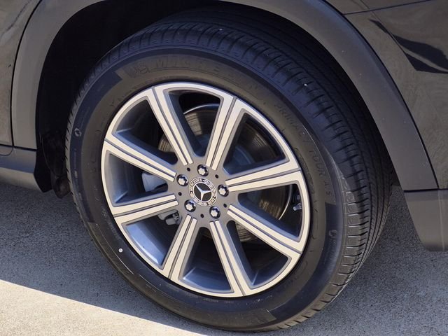 Certified Used 2023 Black Mercedes-Benz GLS 450 image 9
