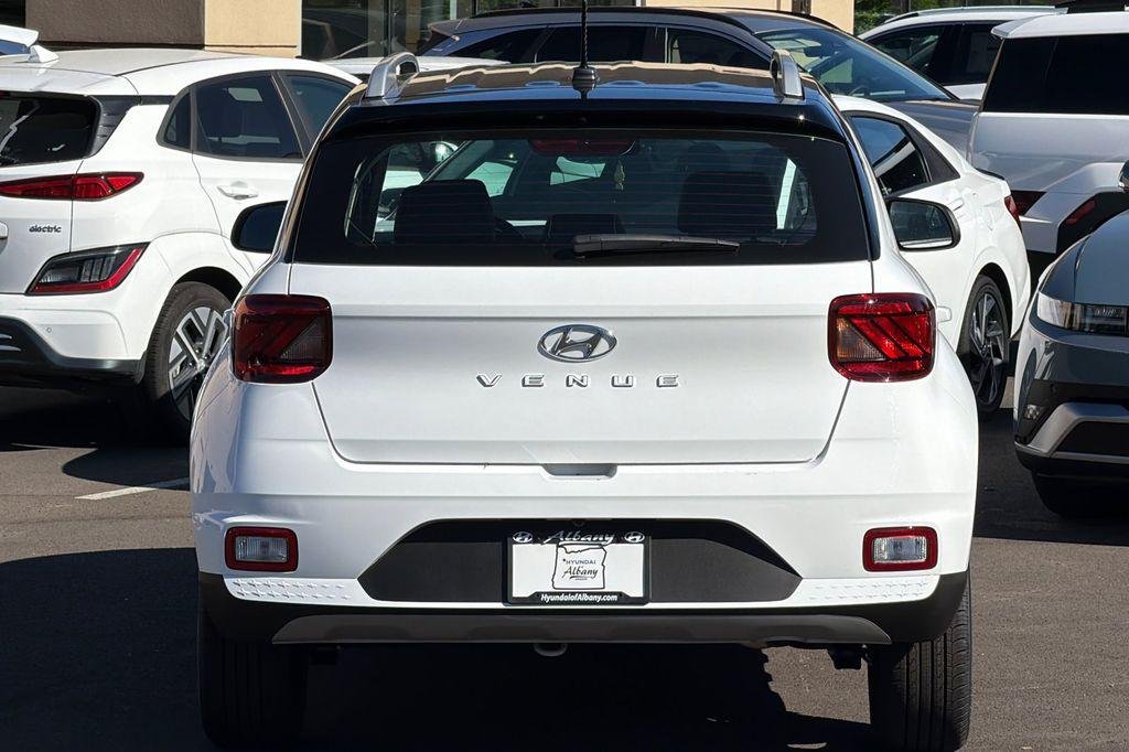 New 2026 White Hyundai SEL w/Two-Tone Roof image 5
