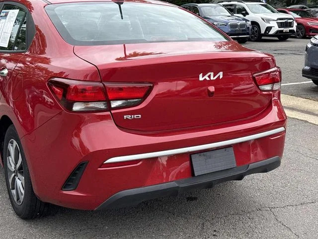 Used 2023 Red Kia S image 10