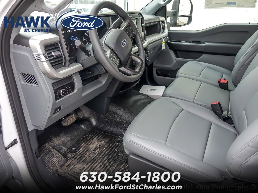 New 2026 Oxford White Ford F-450® XL image 8