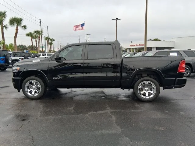 New 2026 Diamond Black Crystal Pearl-Coat Exterior Paint RAM Big Horn/Lone Star image 4