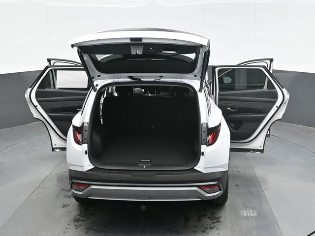 New 2026 White Hyundai SEL image 27