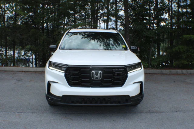 Used 2025 Platinum White Pearl Honda Black Edition image 19