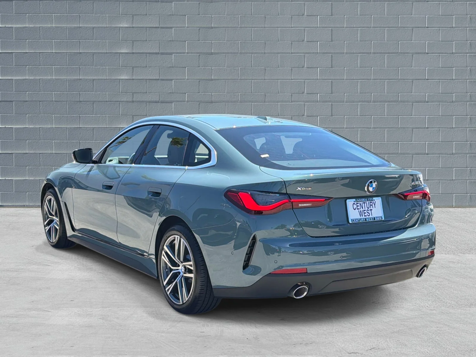 Used 2026 Cape York Green Metallic BMW 430i xDrive Gran Coupe image 3