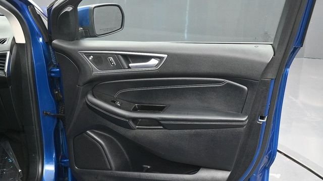 Used 2020 Blue Ford Titanium image 14