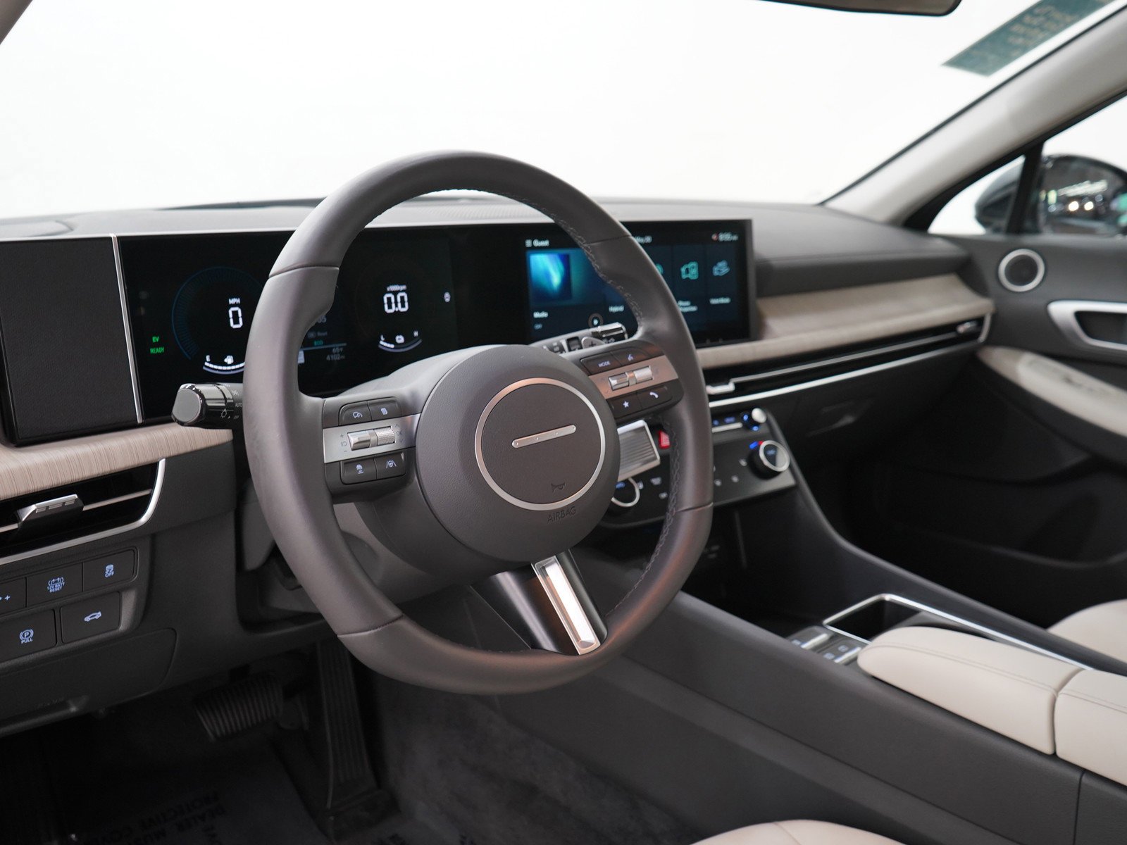 2025 Hyundai Sonata Hybrid SEL - Photo 23