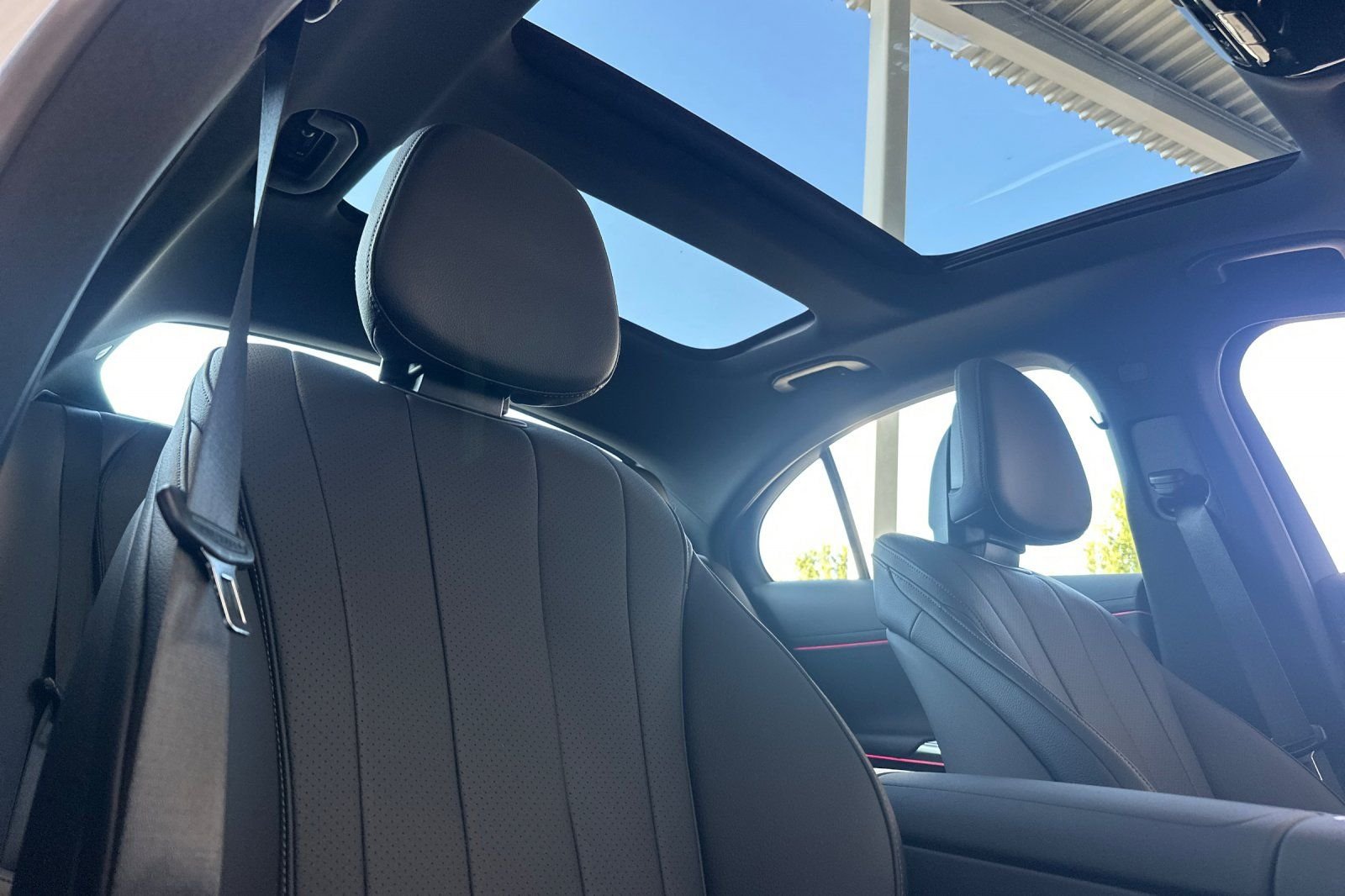 2026 Mercedes-Benz E-Class E350 - Photo 31