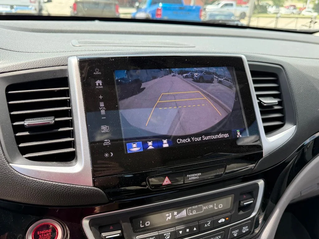 Used 2018 Blue Honda Elite image 20