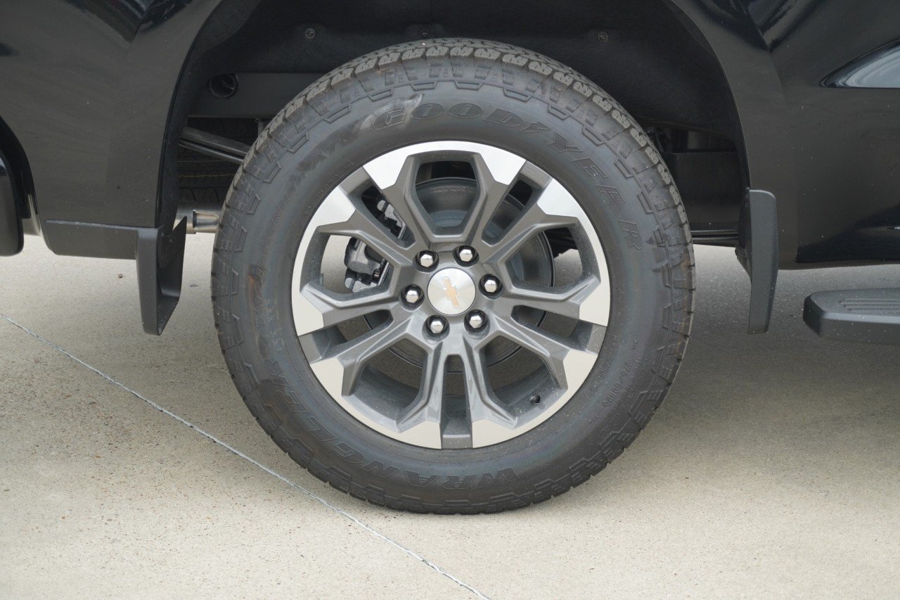 2026 Chevrolet Silverado 1500 High Country - Photo 6