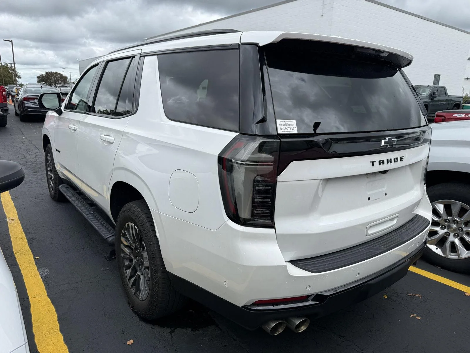 Used 2025 Iridescent Pearl Tricoat Chevrolet Z71 image 6
