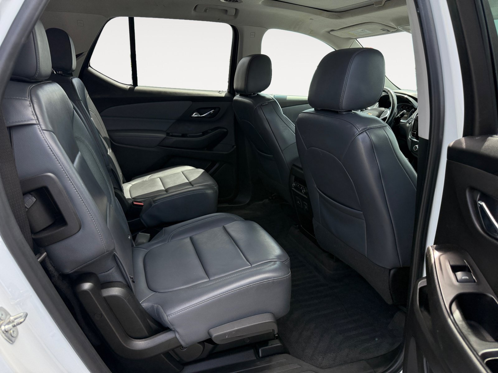 Used 2019 Summit White Chevrolet 3LT image 18
