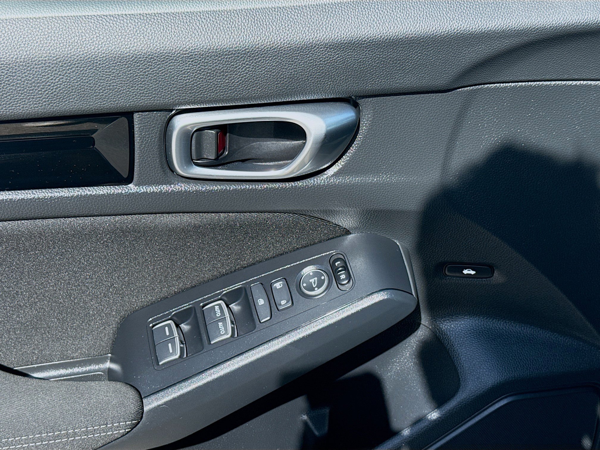 2023 Honda Civic EX - Photo 16