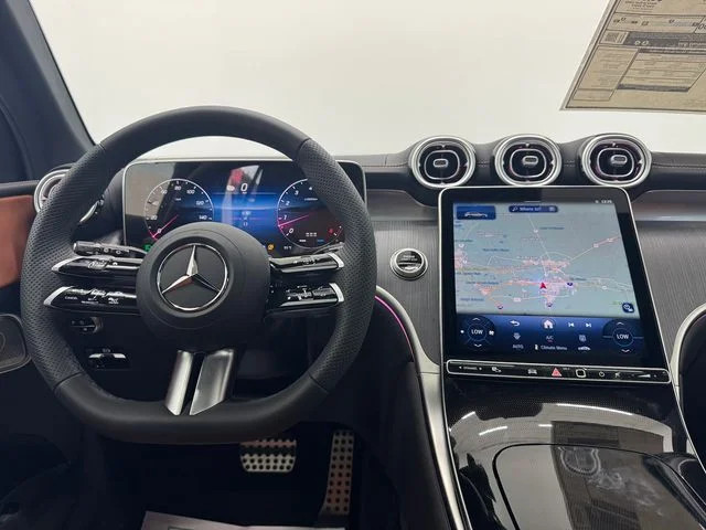 New 2027 Black Mercedes-Benz GLC 300 image 3