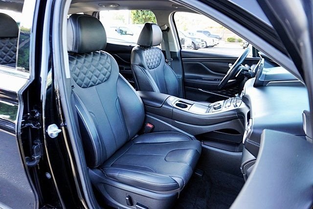 Used 2022 Black Hyundai SEL Premium image 12