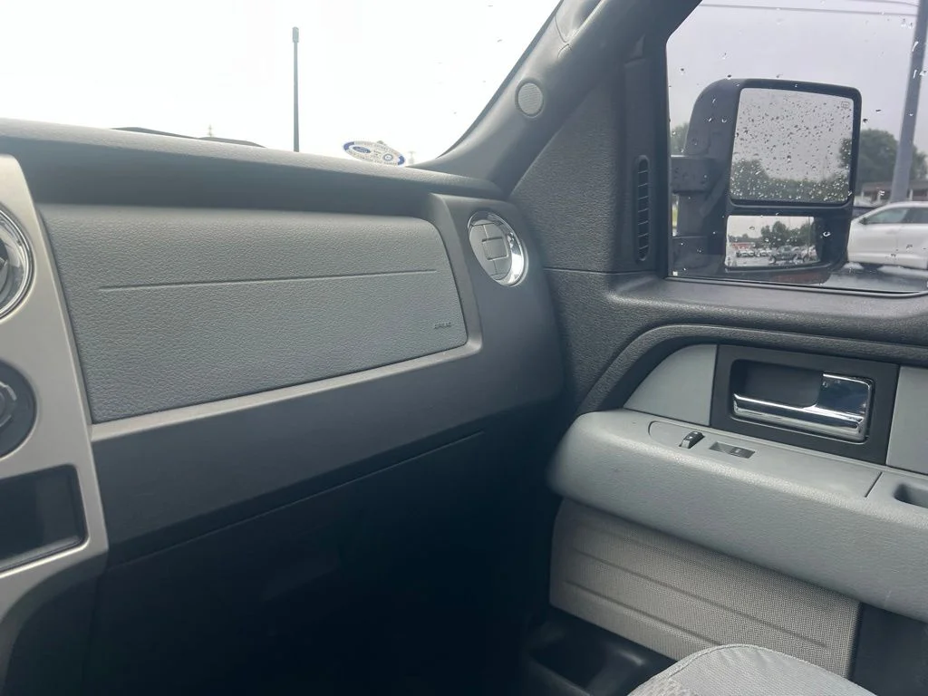 Used 2013 White Platinum Tri-Coat Metallic Ford XLT image 13