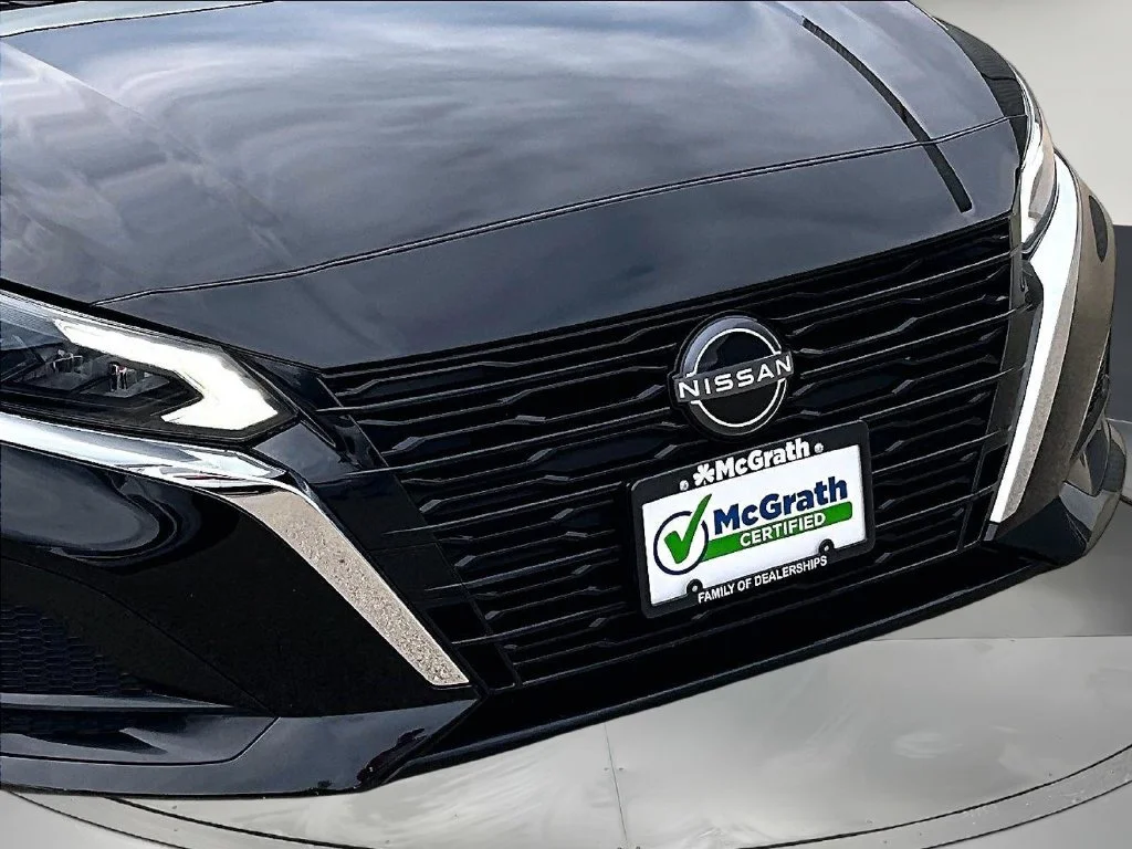Used 2025 Black Nissan 2.5 SV image 33