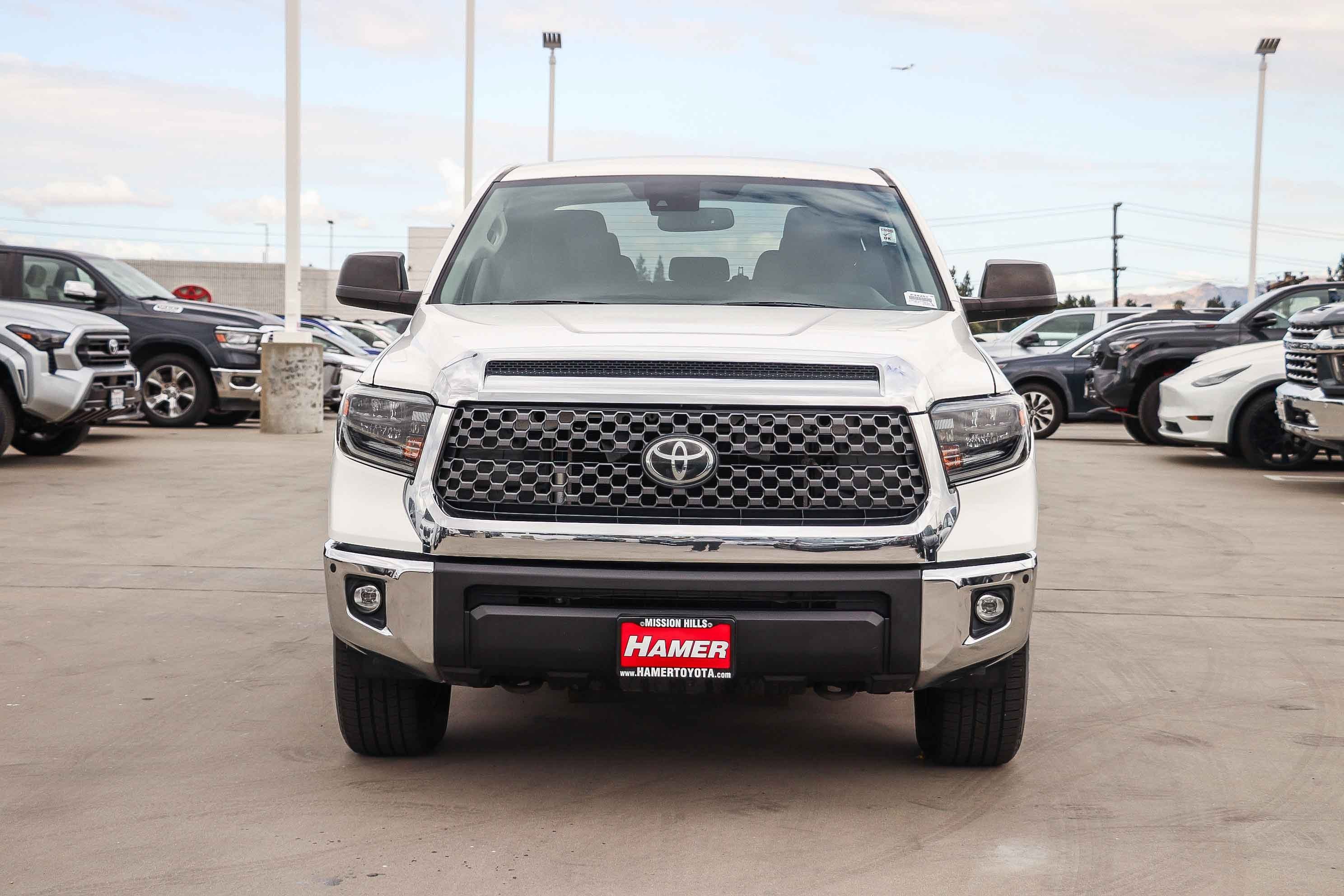 Certified Used 2020 Super White Toyota SR5 image 2