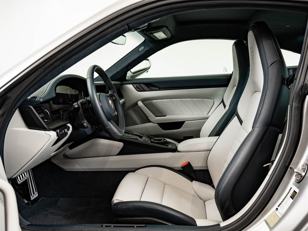 Used 2025 Silver Porsche Carrera GTS image 5