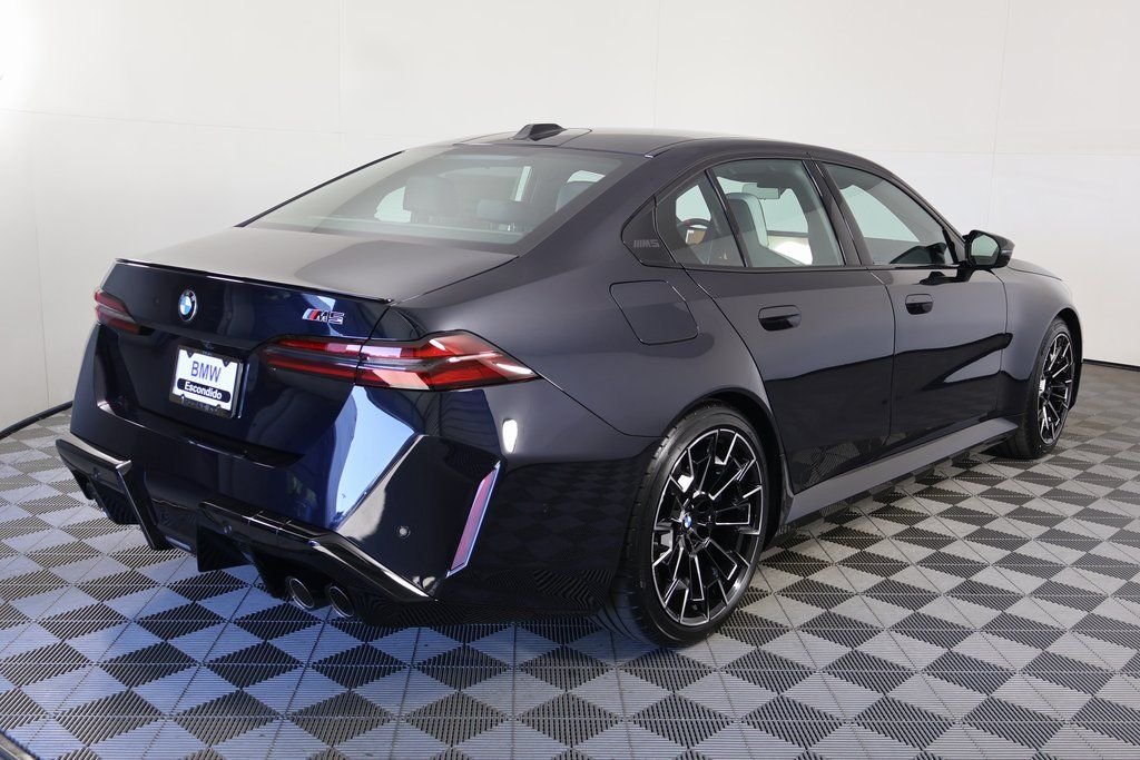 2026 Bmw M5 5 photo 2