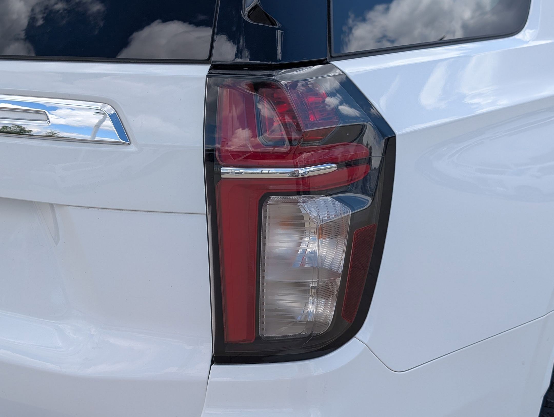Used 2021 SUMMIT WHITE Chevrolet LT image 11