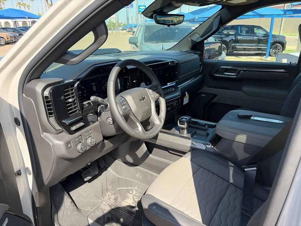 2026 Chevrolet Silverado 1500 ZR2 - Photo 10