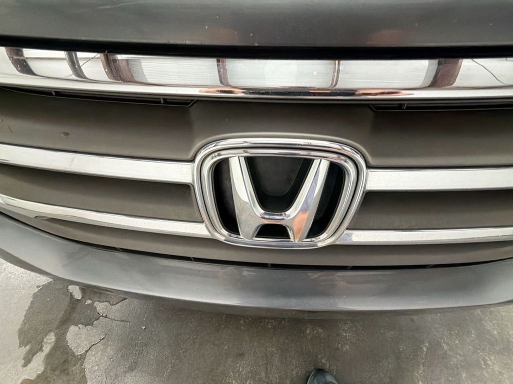Used 2012 Polished Metal Metallic Honda EX-L image 29
