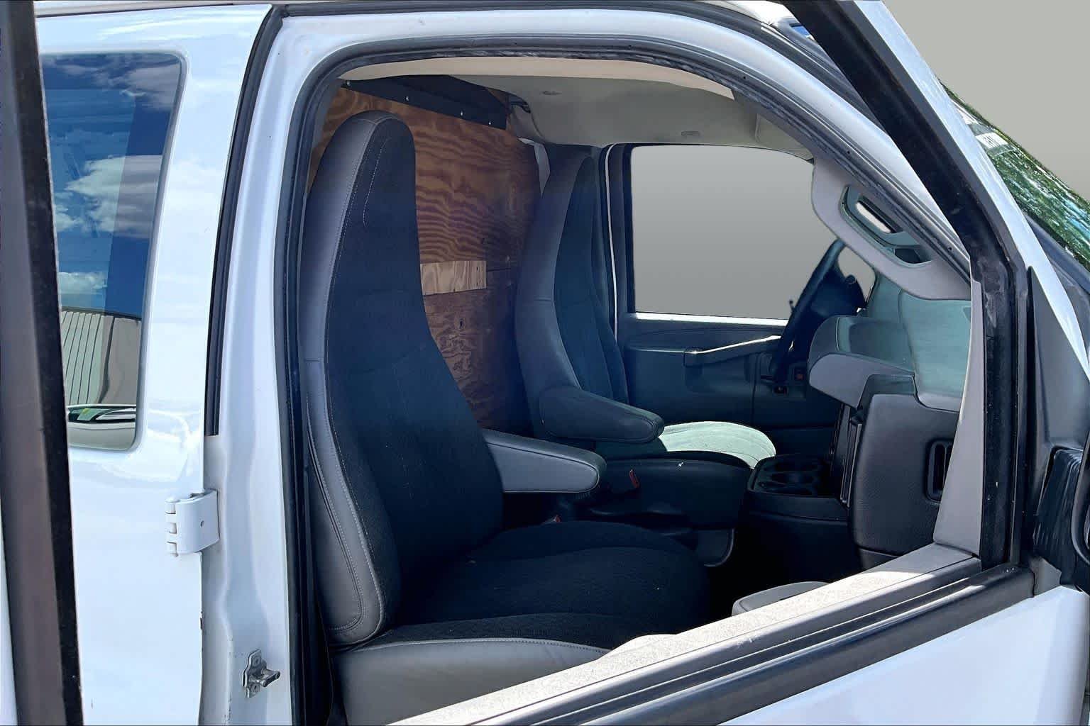 Pre-Owned 2020 GMC Savana Cargo Van