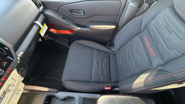 2026 Nissan Frontier PRO-4X - Photo 12