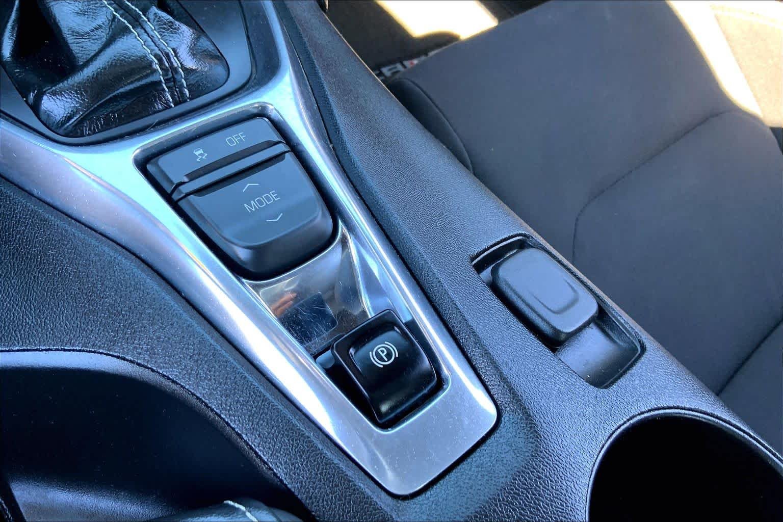 Used 2019 Shadow Gray Metallic Chevrolet 1LT image 28
