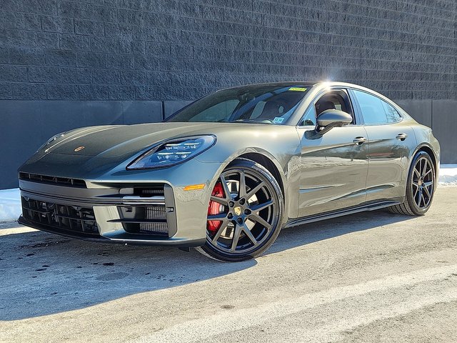 2026 Porsche Panamera GTS