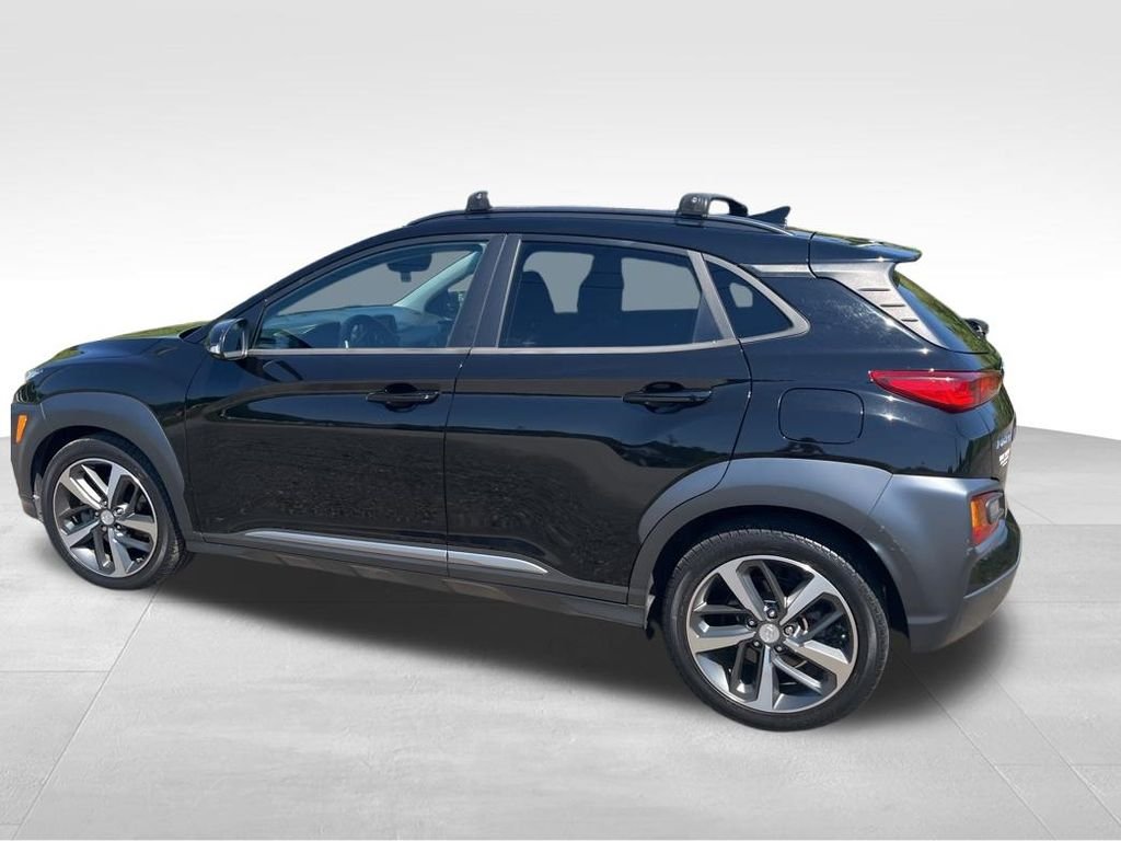 Used 2020 Black Hyundai Ultimate image 9