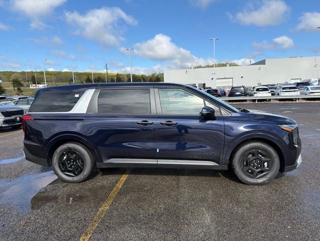New 2026 Deep Chroma Blue Kia LX image 2