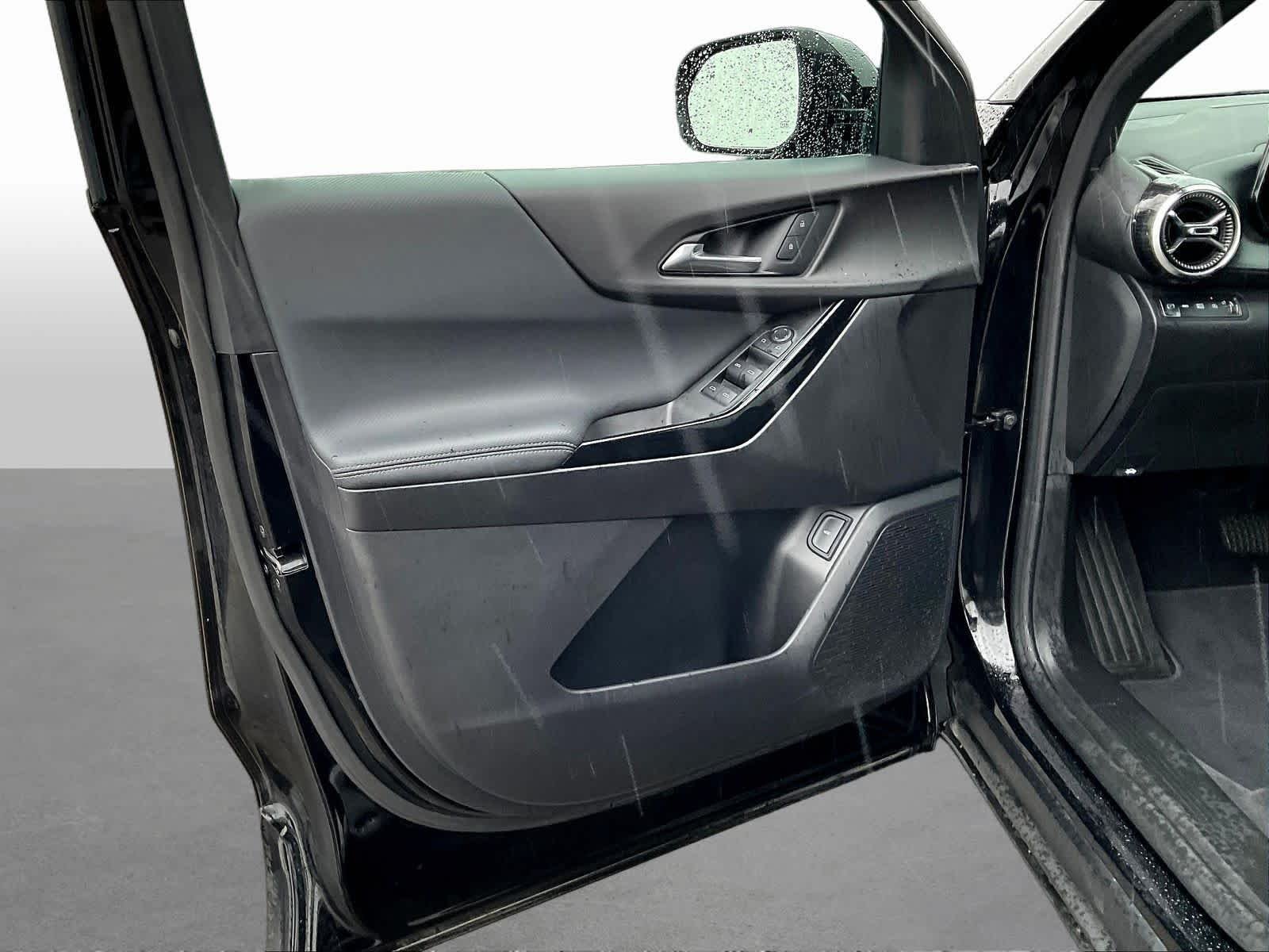 2025 Chevrolet Equinox LT - Photo 22