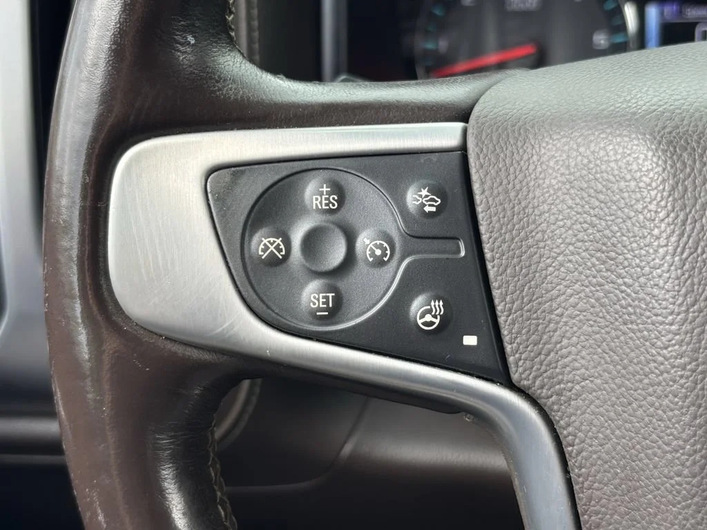 Used 2017 WHITE FROST TRICOAT GMC SLT image 32