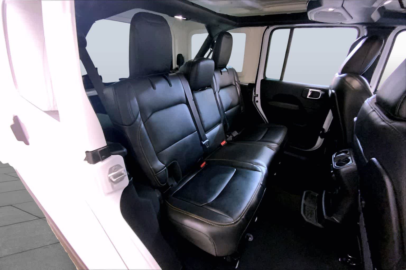Used 2025 Bright White Clearcoat Jeep Sahara image 19