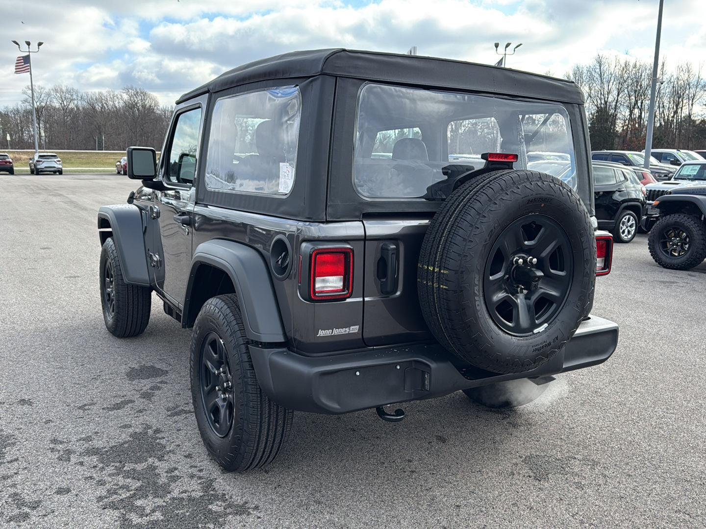 New 2026 Granite Crystal Metallic Clearcoat Jeep Sport image 13