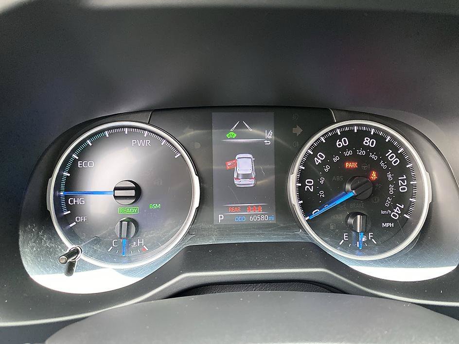 Used 2022 Silver Sky Metallic Toyota Hybrid XLE image 14