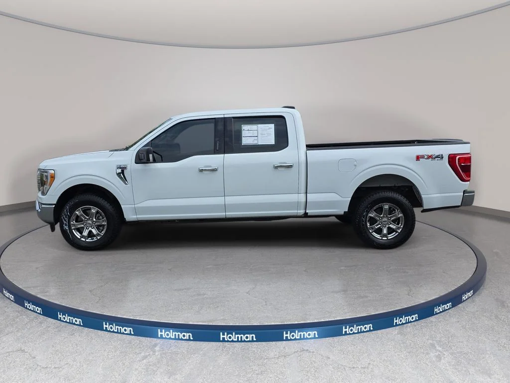 Certified Used 2023 Oxford White Ford XLT image 8