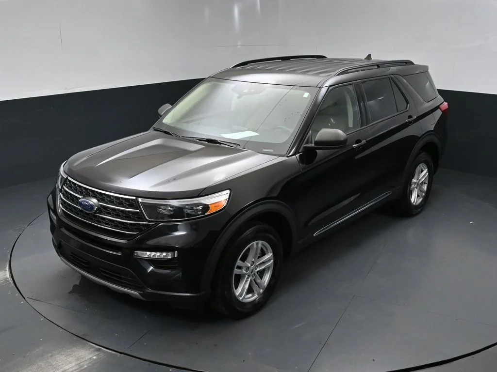 Used 2023 Black Ford XLT image 15