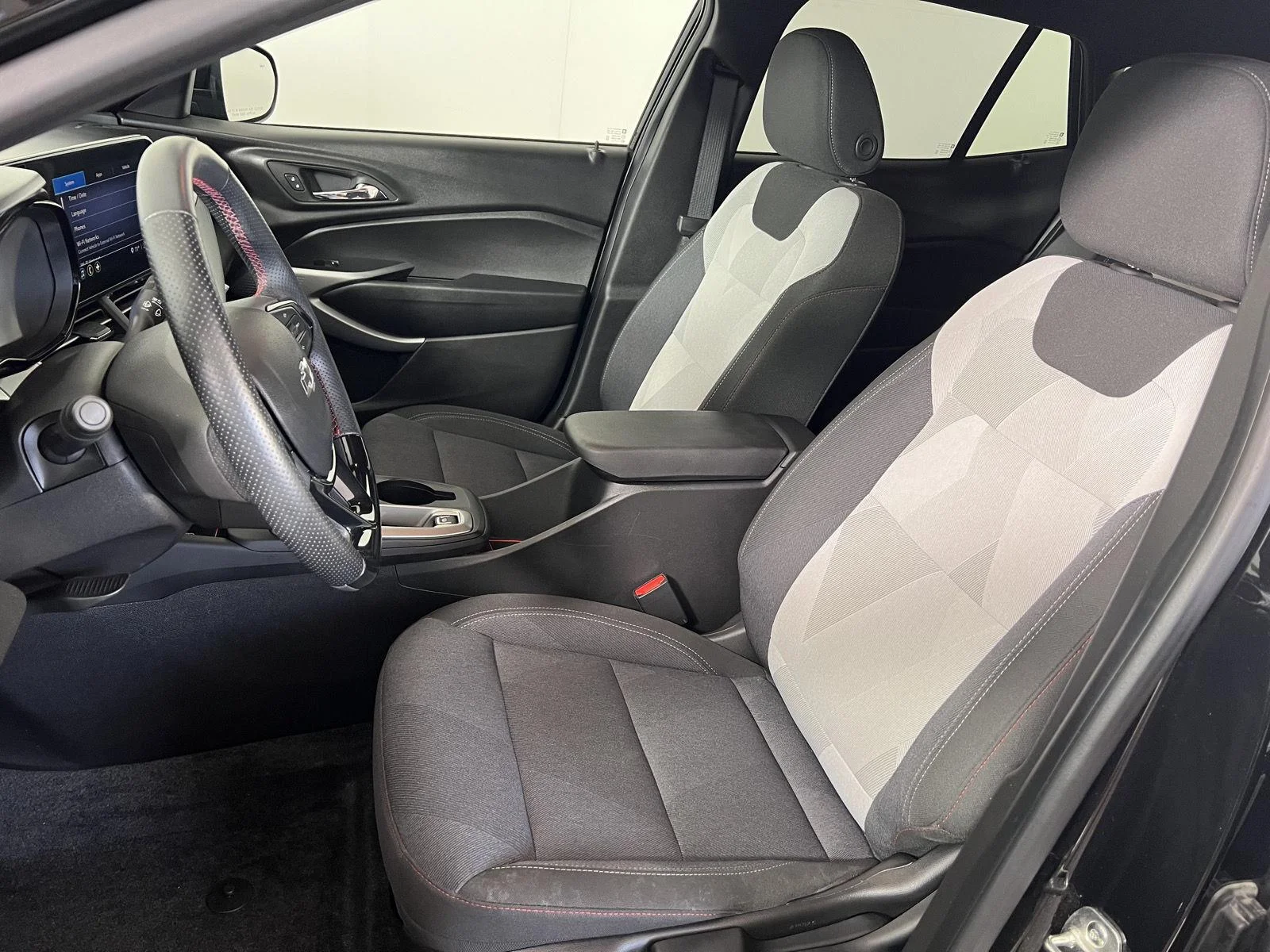 Used 2024 Mosaic Black Metallic Chevrolet 1RS image 5