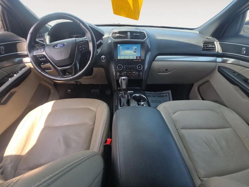 Used 2018 Red Ford XLT image 13